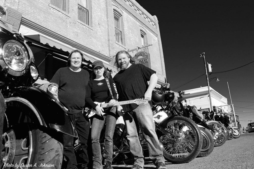 combo deluxe in front of the spirt room bar in jerome az